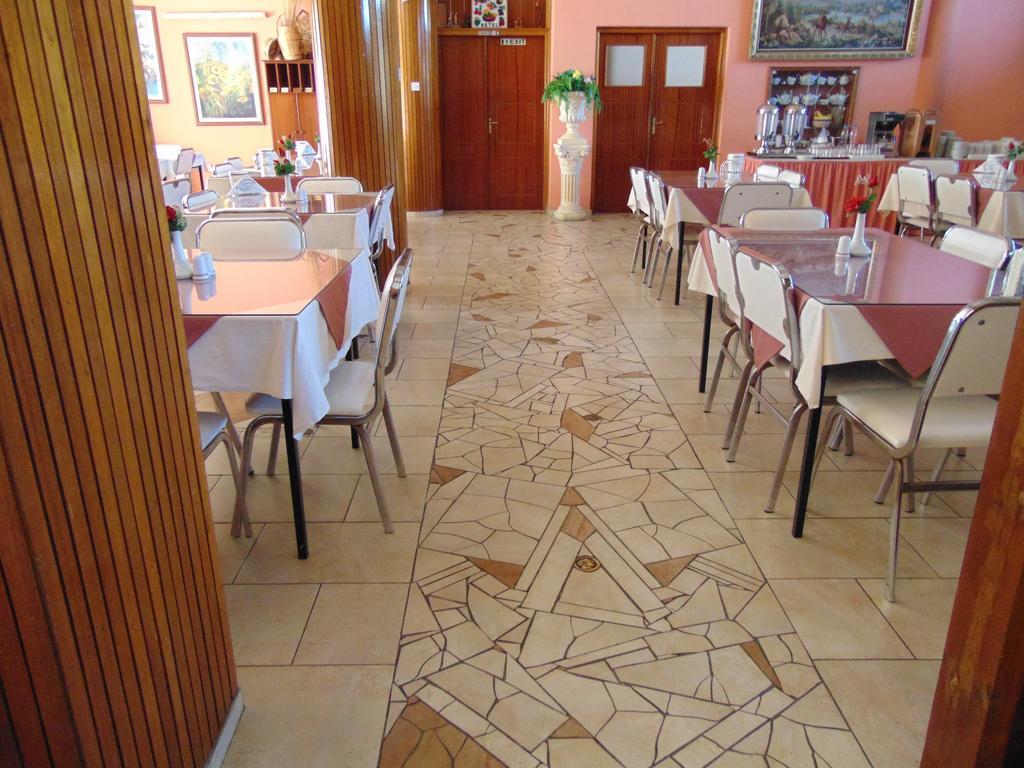 Hellas Hotel كاكوبرتريا المظهر الخارجي الصورة