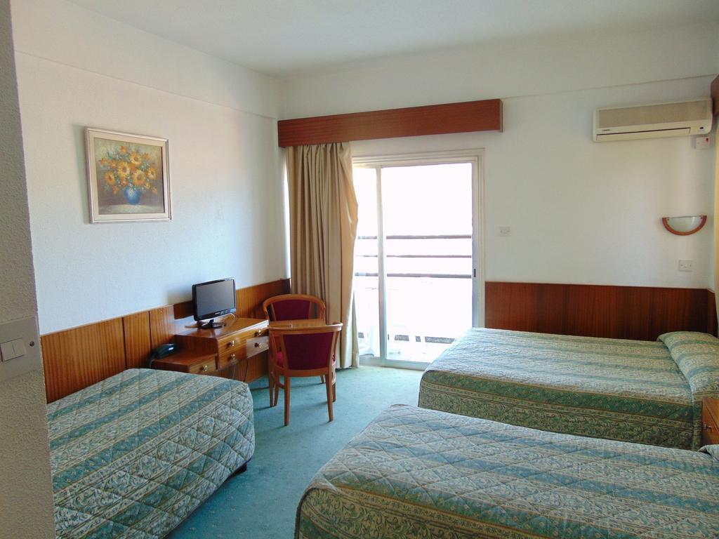 Hellas Hotel كاكوبرتريا الغرفة الصورة